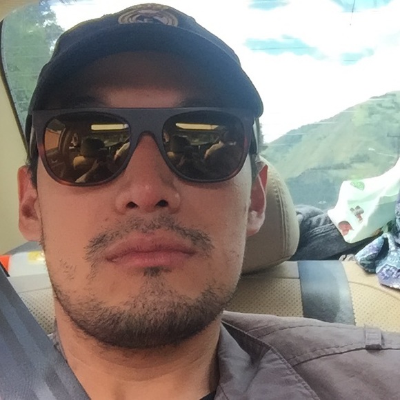 Meet your Posher, Rainiero - Picture 1 of 1